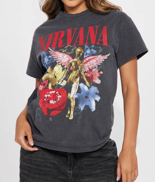 kelly-clarkson-graphic-tee-new kelly-clarkson-graphic-tee-new
