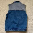 mike-wheeler-tv-series-stranger-things-s03-finn-wolfhard-denim-vest