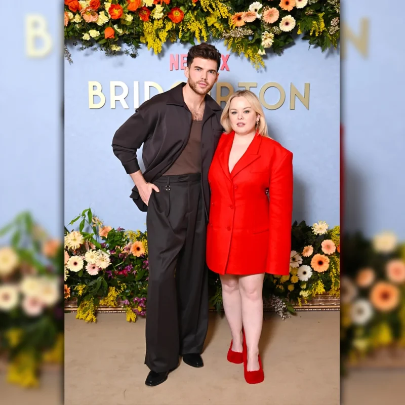 nicola-coughlan-bridgerton-double-breasted-red-blazer nicola-coughlan-bridgerton-double-breasted-red-blazer