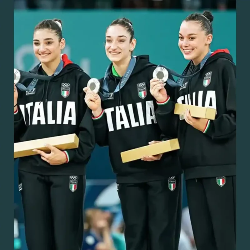 olympics-italia-paris-2024-black-hoodie olympics-italia-paris-2024-black-hoodie