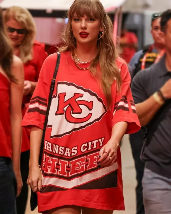taylor-swift-chiefs-t-shirt-600x750