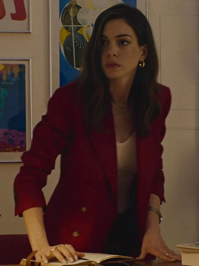the-idea-of-you-solene-anne-hathaway-red-blazer the-idea-of-you-solene-anne-hathaway-red-blazer