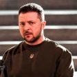 volodymyr-zelensky-grey-sweatshirt-side